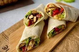 Tavuklu Wrap Tarifi: Pratik ve Lezzetli Bir Atıştırmalık
