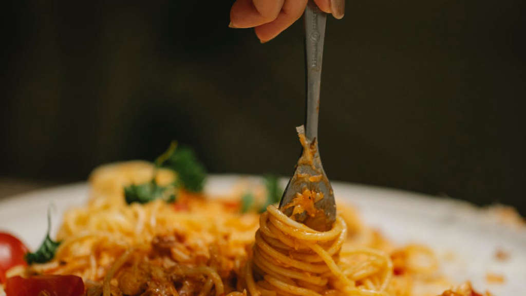 Ragu Soslu Makarna