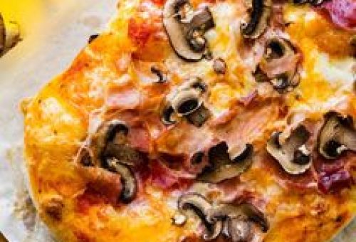 Pizza Romana (Roma Pizzası)