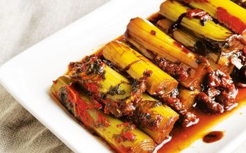 Zeytinyağlı Yemekler: Ege’nin Sağlıklı Mutfak Sırları