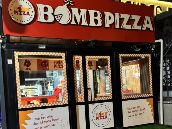 Bomb Pizza