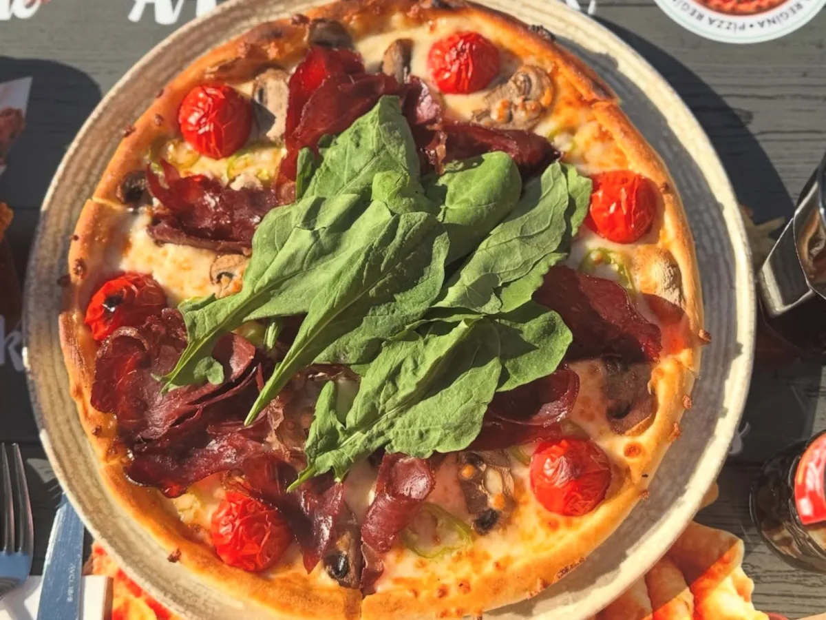 Pizza Regina