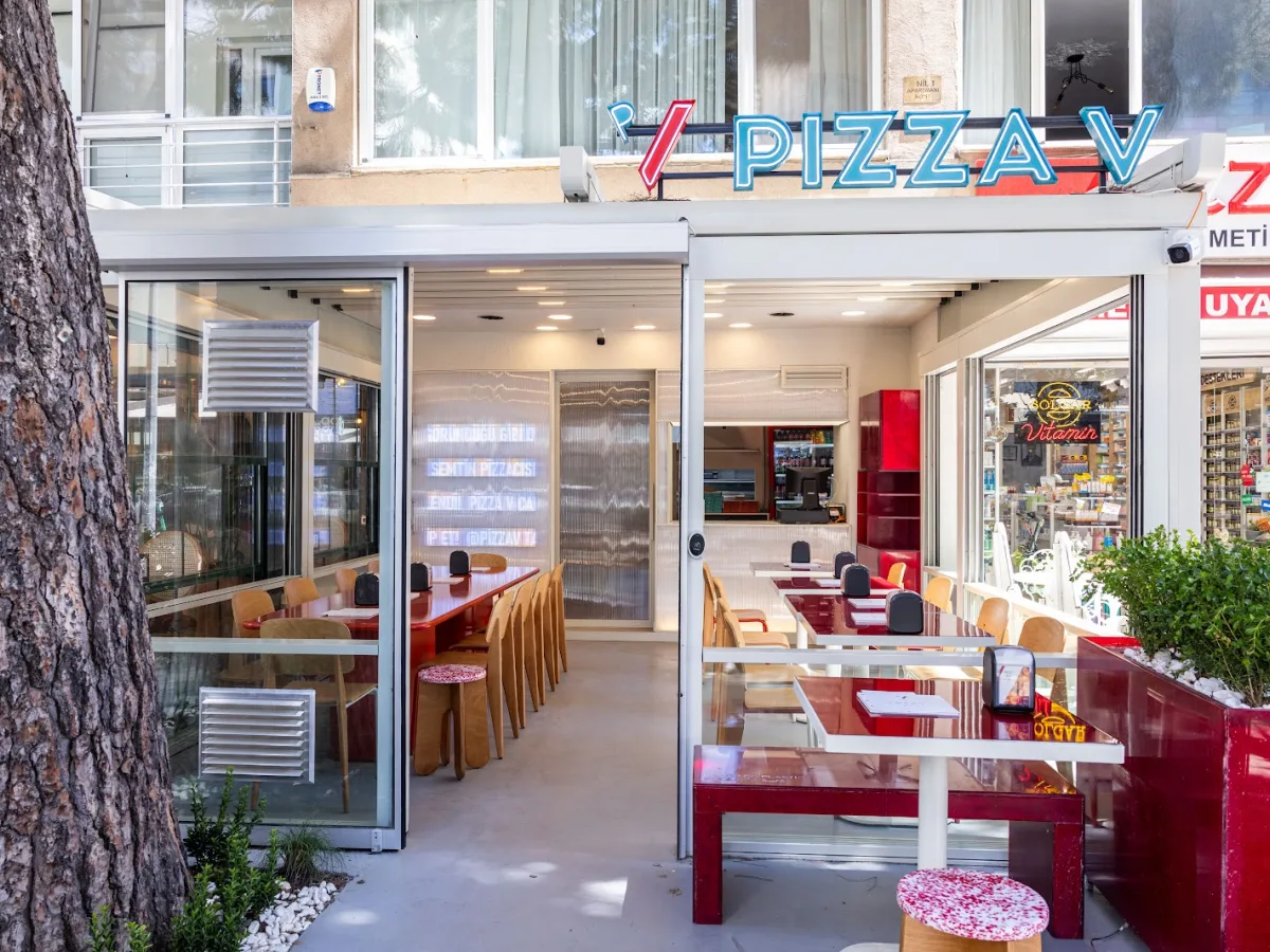 Pizza V Caddebostan Istanbul - İtalyan restoran