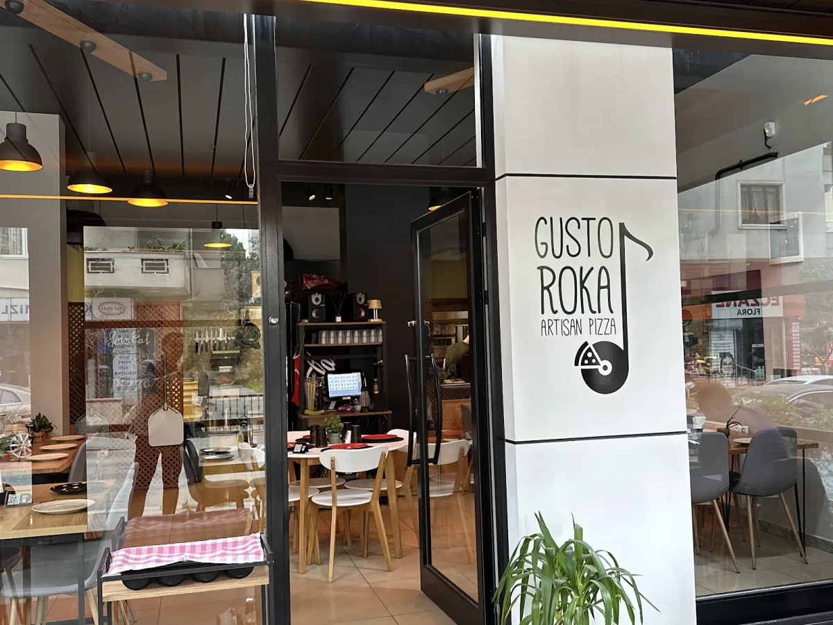 Gusto Roka Artisan Pizza
