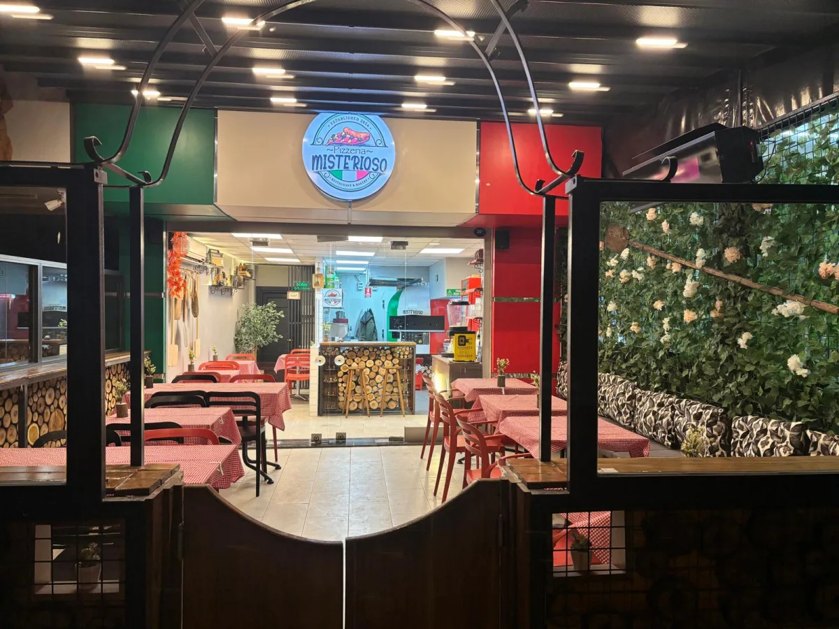 Pizzeria Misterioso