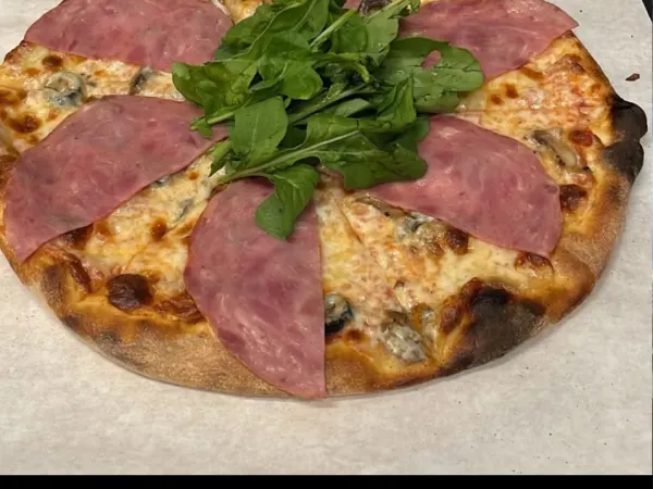 pizza Raffaele