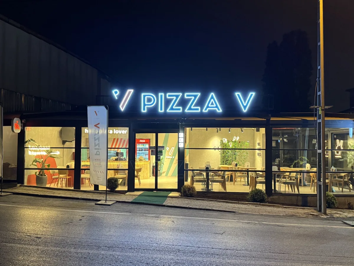 Pizza V Kavacık Istanbul - İtalyan restoran