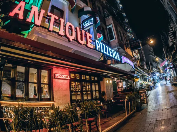ANTIQUE PIZZERIA