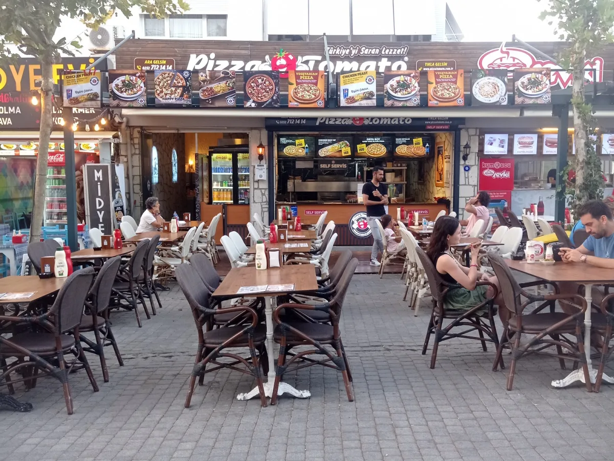 Pizza Tomato Çeşme İzmir - İtalyan restoran
