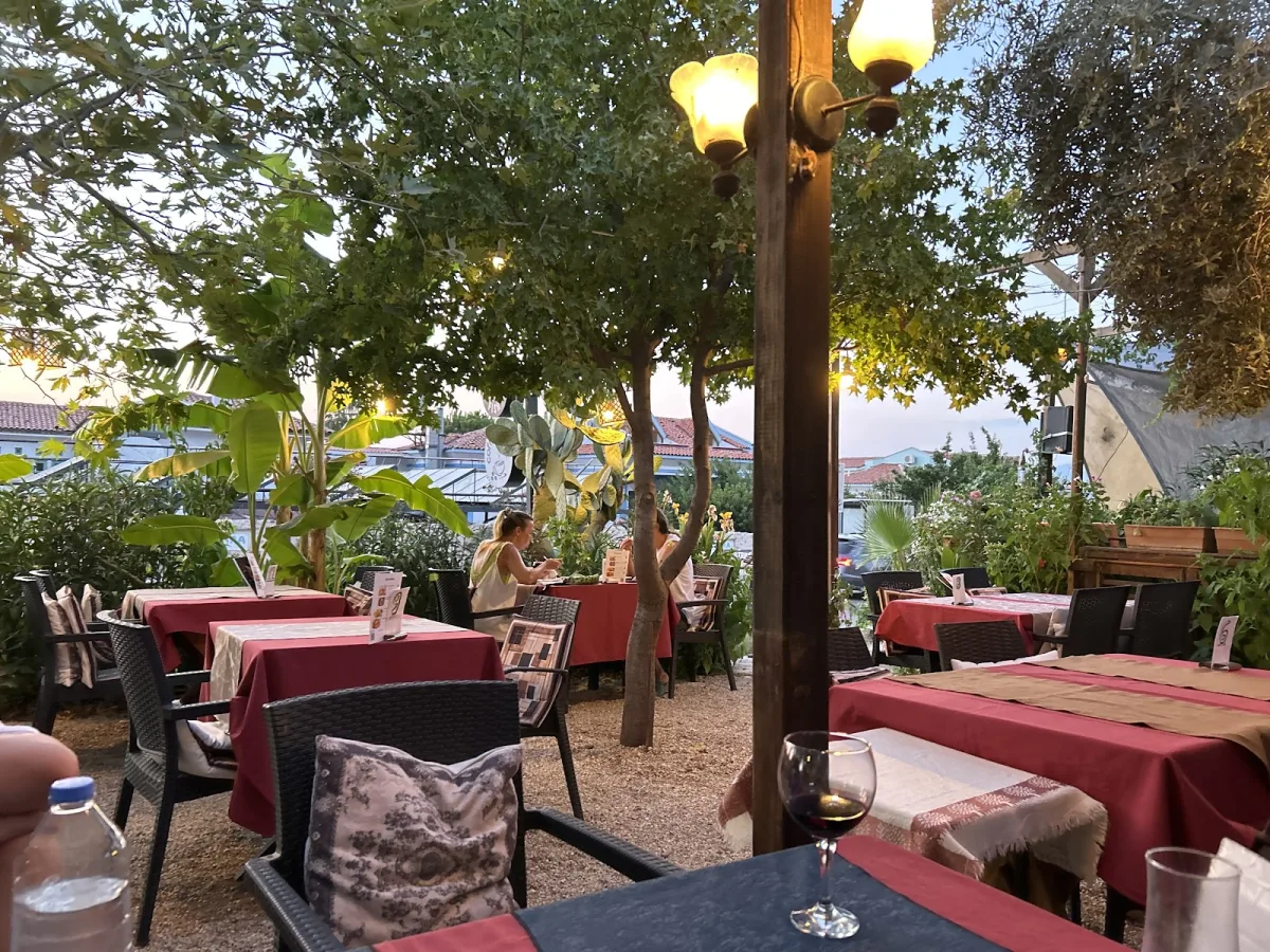 Dila's Kitchen - Bar (Pizza & Pasta & Cocktails)